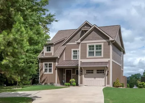 903 Elf School Rd, Hayesville, NC 28904