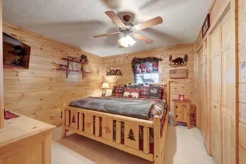 Bedroom - 256 Bootlegger Rd, Morganton, GA 30560 photo 2 of 3