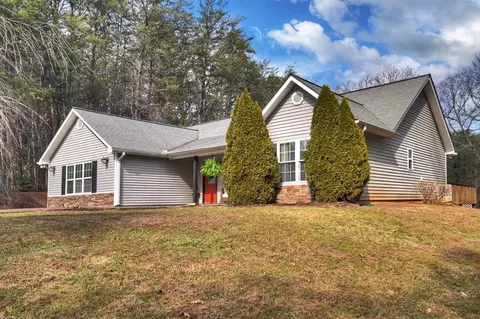 58 Autumn Rdg, Mineral Bluff, GA 30559