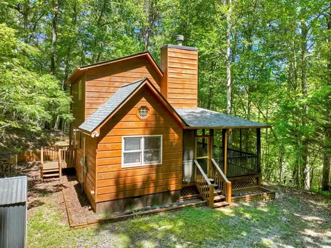 1466 Indian Trl, Mccaysville, GA 30555