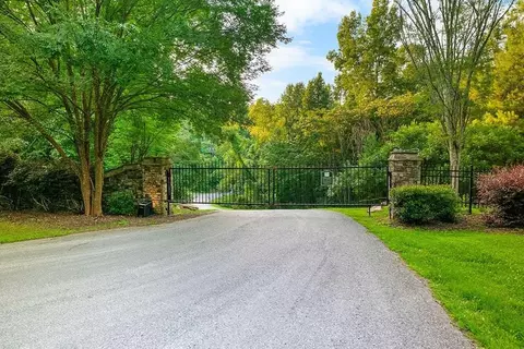 145 Red Oak Trl # R, Ellijay, GA 30540