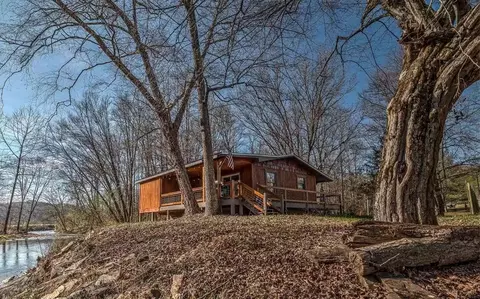 141 Mountain Rivers Rd, Mineral Bluff, GA 30559