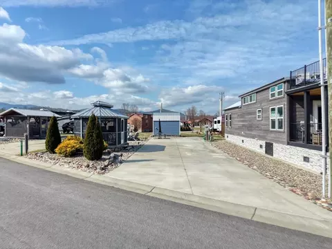 310 Mountain Creek Rd, Blairsville, GA 30512