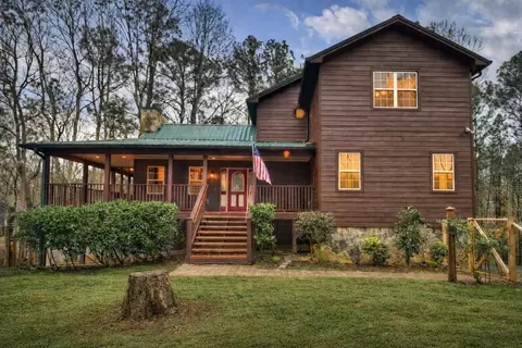 144 Emerald Cove Dr, Ellijay, GA 30540