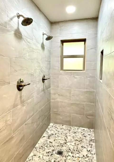 Bath - 39 Moon Howler Dr, Murphy, MD 20906 photo 2 of 4