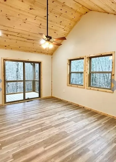 Living - 39 Moon Howler Dr, Murphy, MD 20906 photo 2 of 3