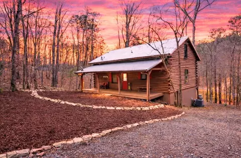 89 Tara Ln, Ellijay, GA 30540
