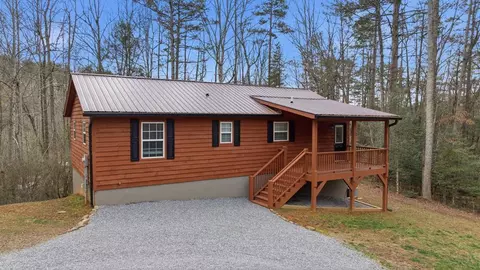 72 Victory Ln, Murphy, NC 28906