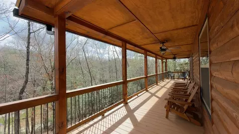 Exterior - 156 White Oak Rdg, Murphy, NC 28906 photo 7 of 8