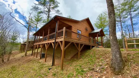 156 White Oak Rdg, Murphy, NC 28906