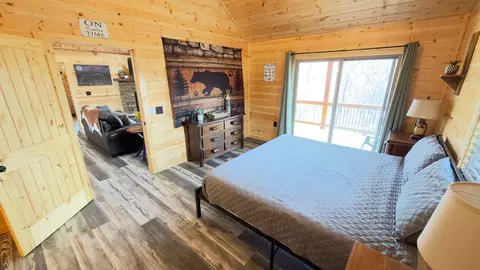 Bedroom - 156 White Oak Rdg, Murphy, NC 28906 photo 2 of 5