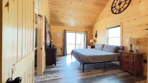 Bedroom - 156 White Oak Rdg, Murphy, NC 28906 photo 3 of 5