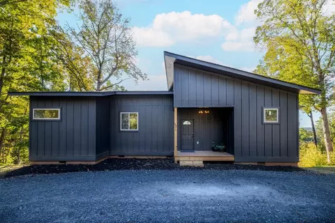 377 S Jakes Landing Way, Ellijay, GA 30540