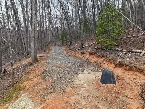 Exterior - 472 Hogsed Dr, Hayesville, NC 28904 photo 12 of 16