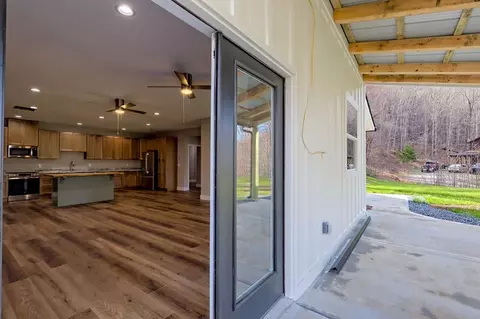 Exterior - 472 Hogsed Dr, Hayesville, NC 28904 photo 5 of 16