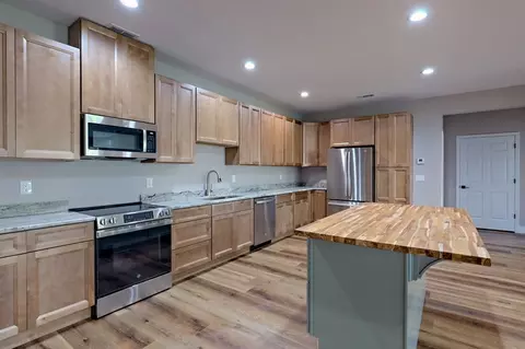 Kitchen - 472 Hogsed Dr, Hayesville, NC 28904 photo 2 of 4