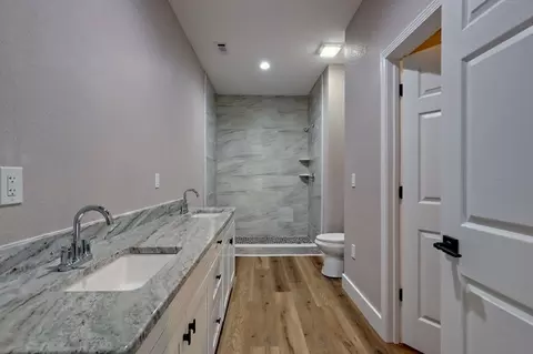 Bath - 472 Hogsed Dr, Hayesville, NC 28904 photo 1 of 7