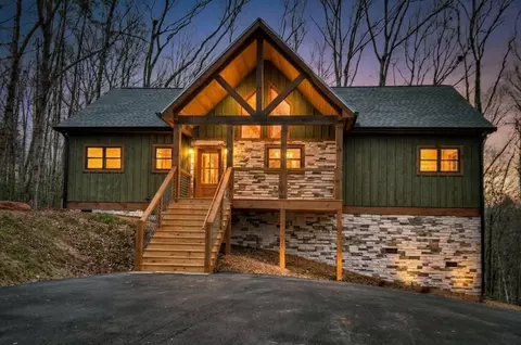 191 Bent Wood Ln, Blue Ridge, GA 30513