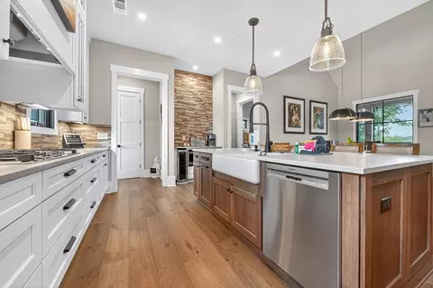 Kitchen - 658 Old Toccoa Loop, Mineral Bluff, GA 30559 photo 6 of 8