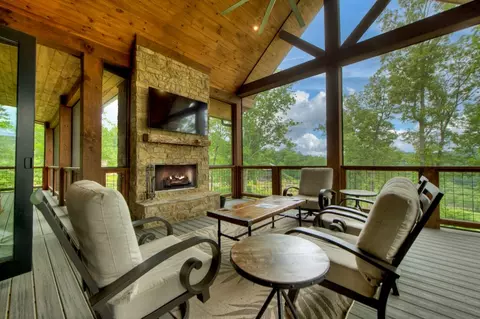 Exterior - 658 Old Toccoa Loop, Mineral Bluff, GA 30559 photo 7 of 19