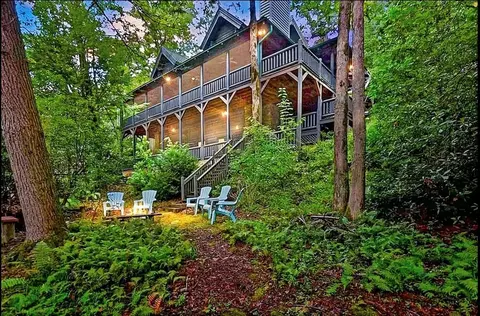 252 Branch Creek Rd, Mccaysville, GA 30555
