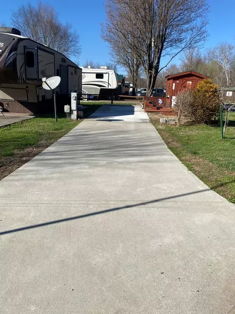 496 Vista Cir, Blairsville, GA 30512