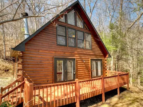 142 Arrow Ridge Rd, Mccaysville, GA 30555