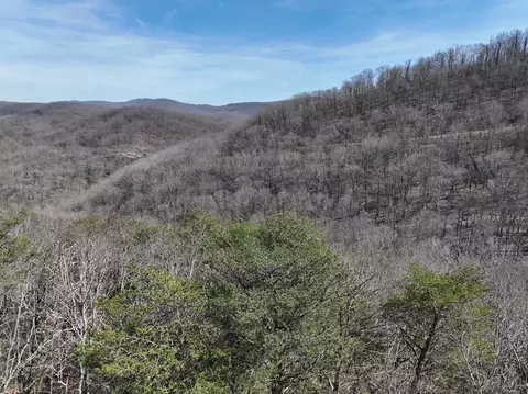 200 Stone Cliff Dr, Ellijay, GA 30536