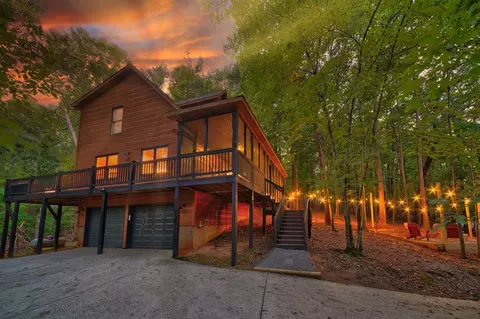 46 Pelican Dr, Ellijay, GA 30540