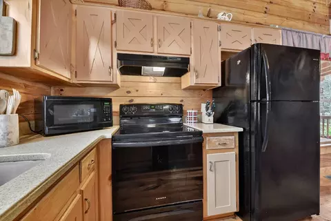 Kitchen - 4081 Whitepath Rd, Cherry Log, GA 30522 photo 4 of 5