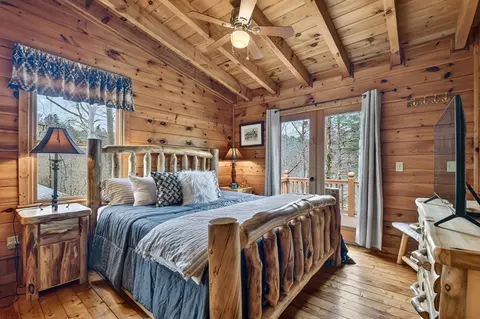 Bedroom - 4081 Whitepath Rd, Cherry Log, GA 30522 photo 4 of 7