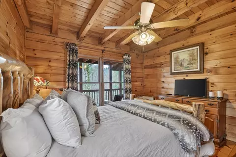 Bedroom - 4081 Whitepath Rd, Cherry Log, GA 30522 photo 3 of 7