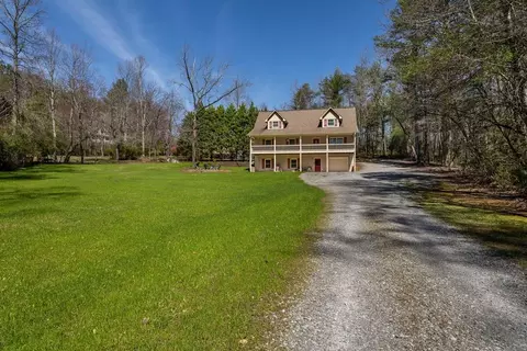 80 Pine Grove Dr, Blue Ridge, GA 30513