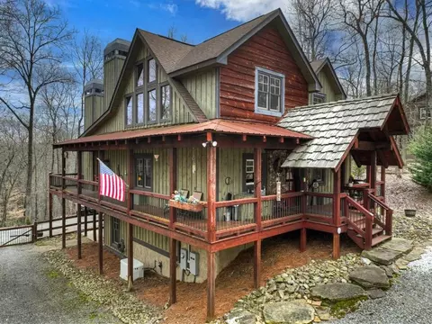 389 Toccoa Preserve Ln, Blue Ridge, GA 30513
