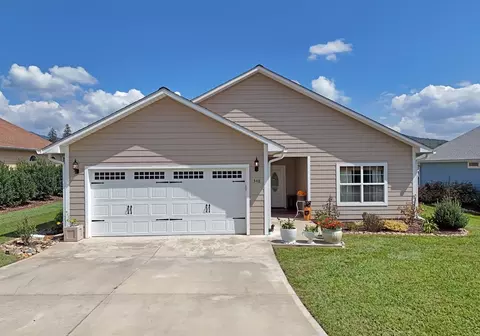 348 Riverwalk Cir, Hayesville, NC 28904