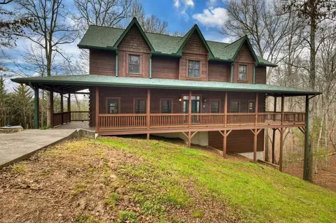 260 Bailey Farm Dr, Mineral Bluff, GA 30559