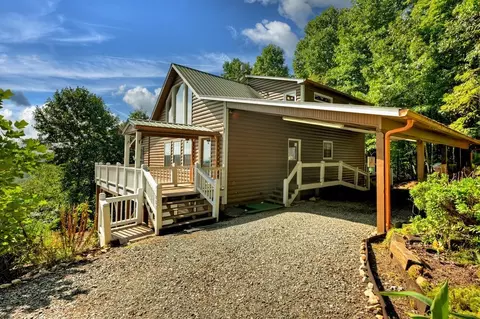 222 Mountain Hideaway Ln, Blue Ridge, GA 30513