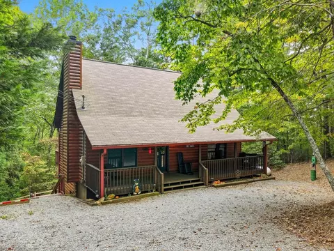 330 Skyview Dr, Ellijay, GA 30536