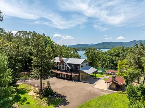 94 Rome Pt, Blue Ridge, GA 30513