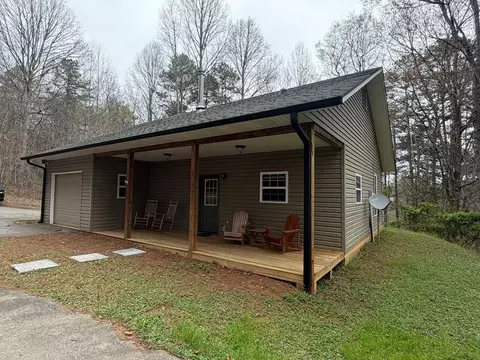 365 Ruby Ln, Mineral Bluff, GA 30559