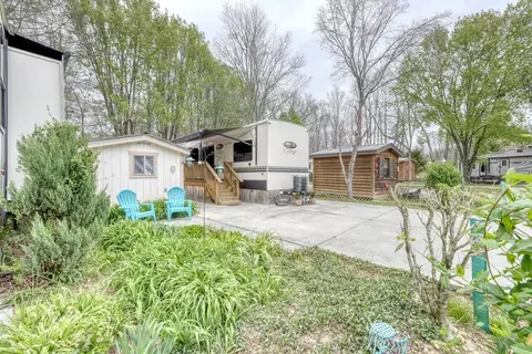 253 Conley Creek Cir, Blairsville, GA 30512