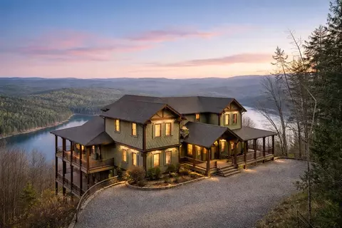585 Genessee Path, Blue Ridge, GA 30513