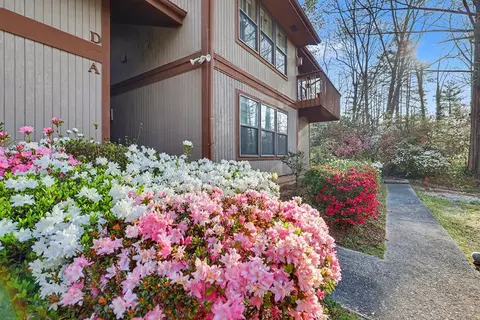 62 Stornoway Dr UNIT 2, Clayton, GA 30525