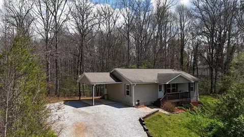 133 Underburg Ln, Franklin, NC 28734