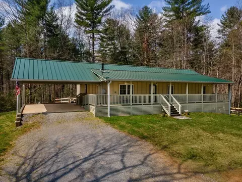 1132 Hells Hollow Rd, Blue Ridge, GA 30513