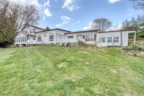 211 Ada St, Blue Ridge, GA 30513