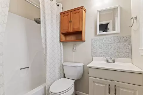 Bath - 134 E Second St, Blue Ridge, GA 30513 photo 2 of 3
