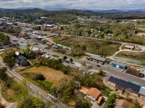 View/Area - 134 E Second St, Blue Ridge, GA 30513 photo 5 of 6