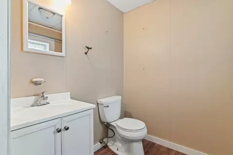 Bath - 134 E Second St, Blue Ridge, GA 30513 photo 3 of 3