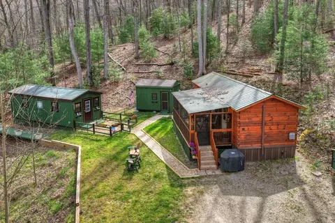 57 Meadow Hl, Morganton, GA 30560